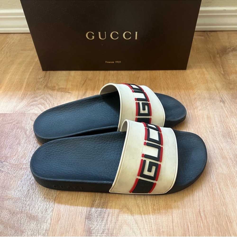Gucci Rubber Slides Size 38 - Picture 2 of 7